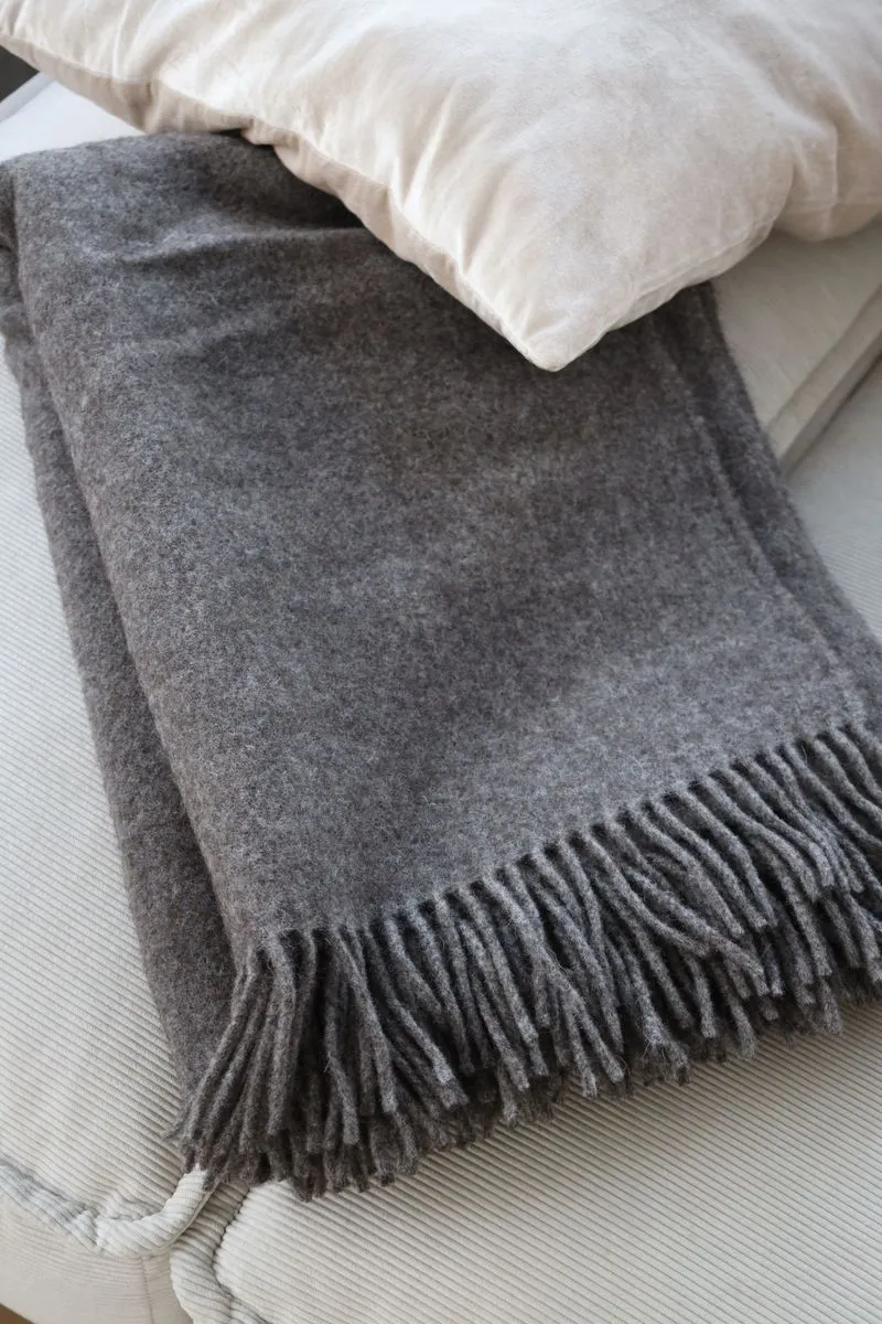 Julia Throw | Alpaca/lambswool mix | 140x240 cm